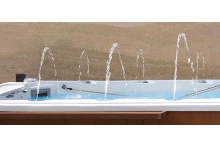Spa de nage modèle PORTO - marque WATERCLIP